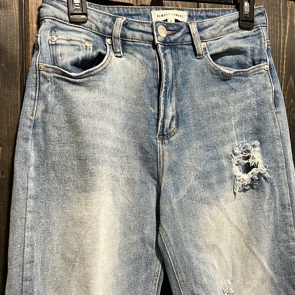 Almost Famous Jeans 5 Destroyed High Rise Ankle Grunge Casual Straight Leg Light - Picture 2 of 9